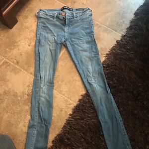 Hollister jeans